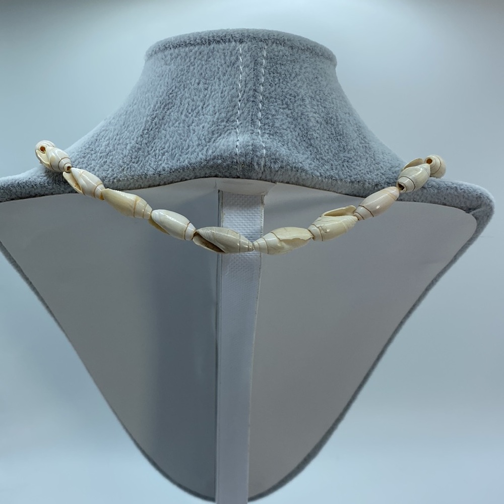 Seashell Necklace - Picture 6 of 7